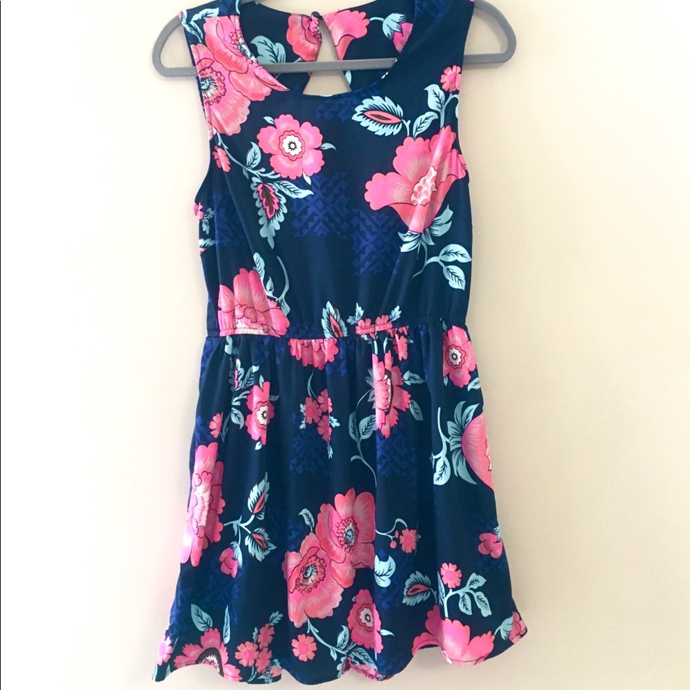 KEYHOLE knee length summer dress